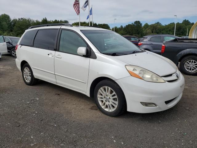 Photo 3 VIN: 5TDBK22C19S024968 - TOYOTA SIENNA XLE 