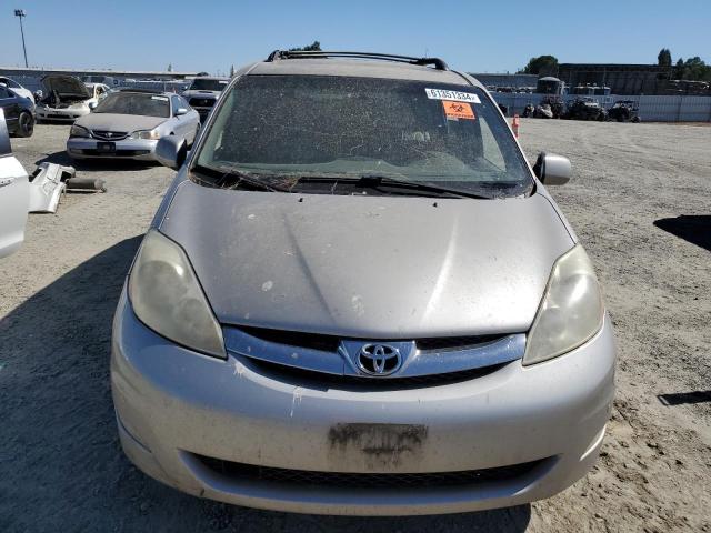 Photo 4 VIN: 5TDBK22C47S007241 - TOYOTA SIENNA XLE 