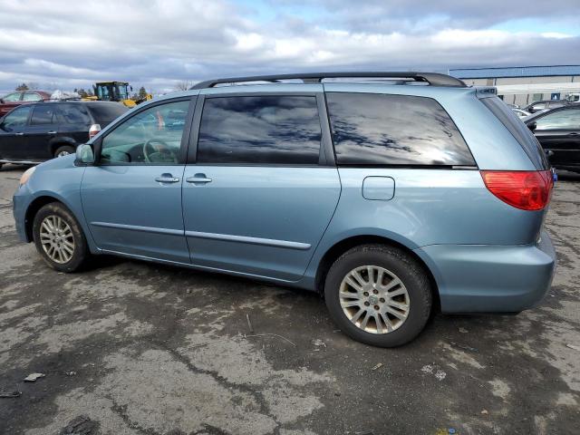 Photo 1 VIN: 5TDBK22C58S020601 - TOYOTA SIENNA XLE 