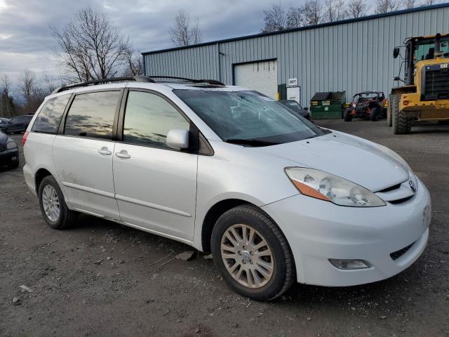 Photo 3 VIN: 5TDBK22C67S007225 - TOYOTA SIENNA XLE 