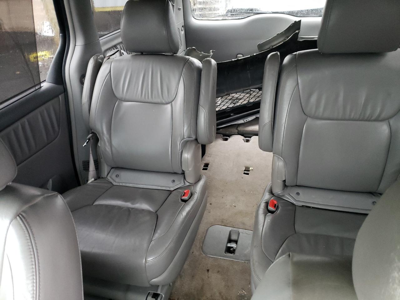 Photo 9 VIN: 5TDBK22C69S025744 - TOYOTA SIENNA 