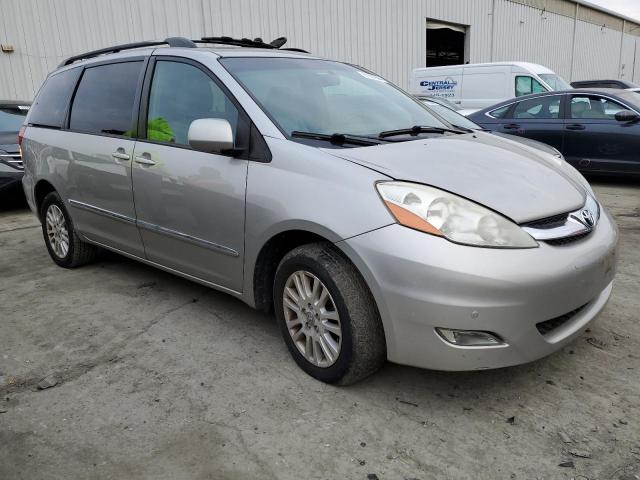 Photo 3 VIN: 5TDBK22C89S025258 - TOYOTA SIENNA XLE 