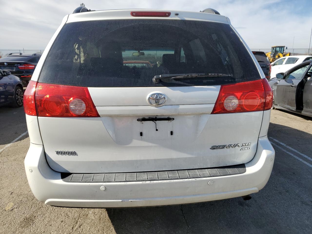 Photo 5 VIN: 5TDBK22C99S027830 - TOYOTA SIENNA 