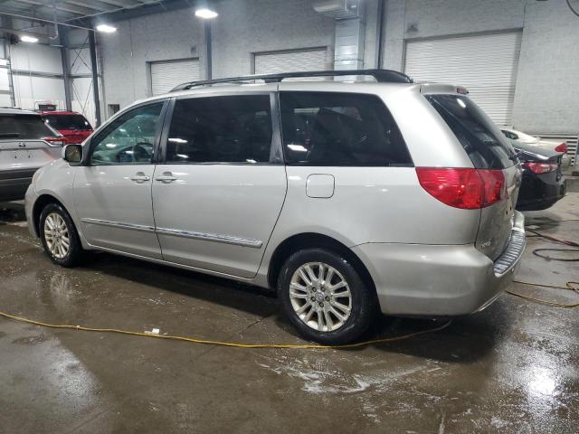 Photo 1 VIN: 5TDBK22CX7S006594 - TOYOTA SIENNA XLE 