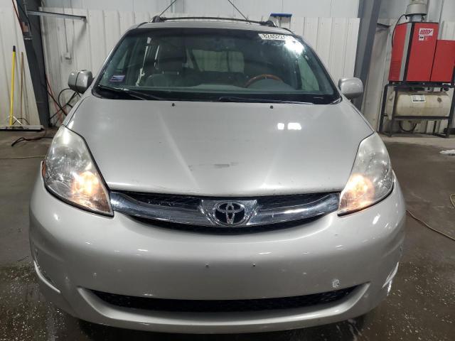 Photo 4 VIN: 5TDBK22CX7S006594 - TOYOTA SIENNA XLE 