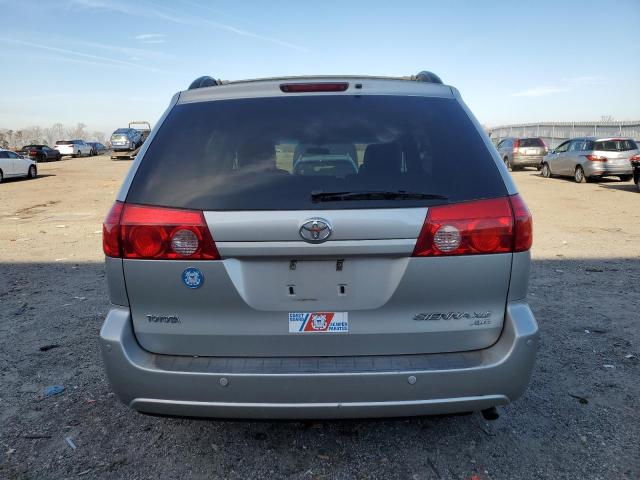 Photo 5 VIN: 5TDBK22CX8S010937 - TOYOTA SIENNA XLE 