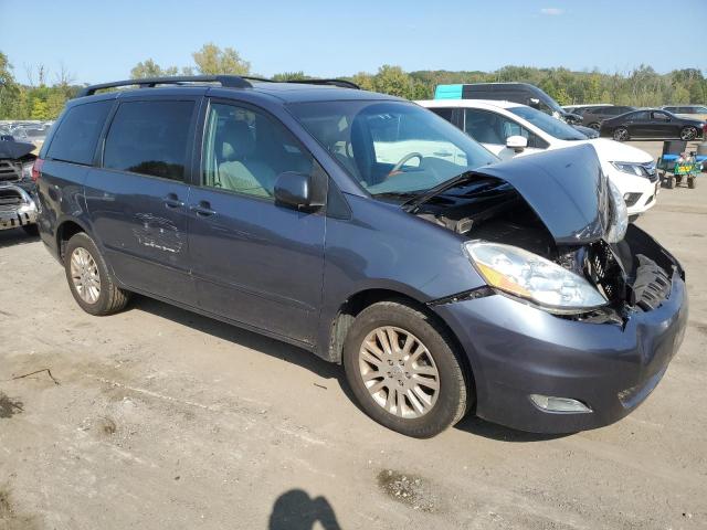 Photo 3 VIN: 5TDBK22CX8S018780 - TOYOTA SIENNA XLE 