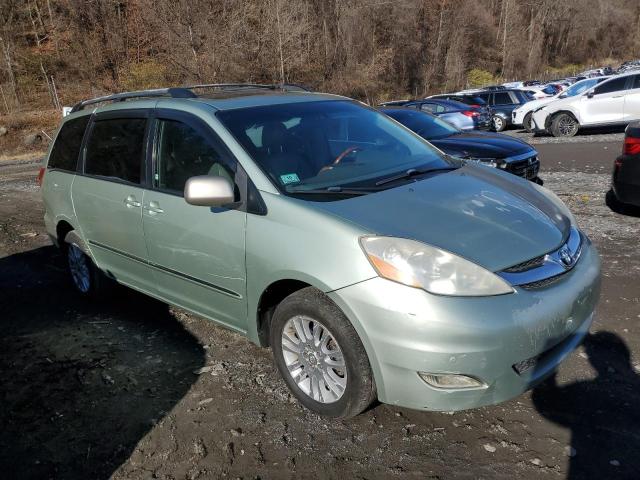 Photo 3 VIN: 5TDBK22CX8S022201 - TOYOTA SIENNA XLE 