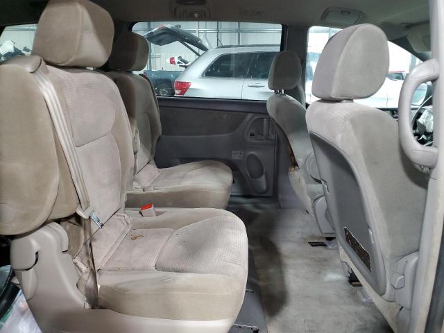 Photo 10 VIN: 5TDBK23C18S013935 - TOYOTA SIENNA LE 