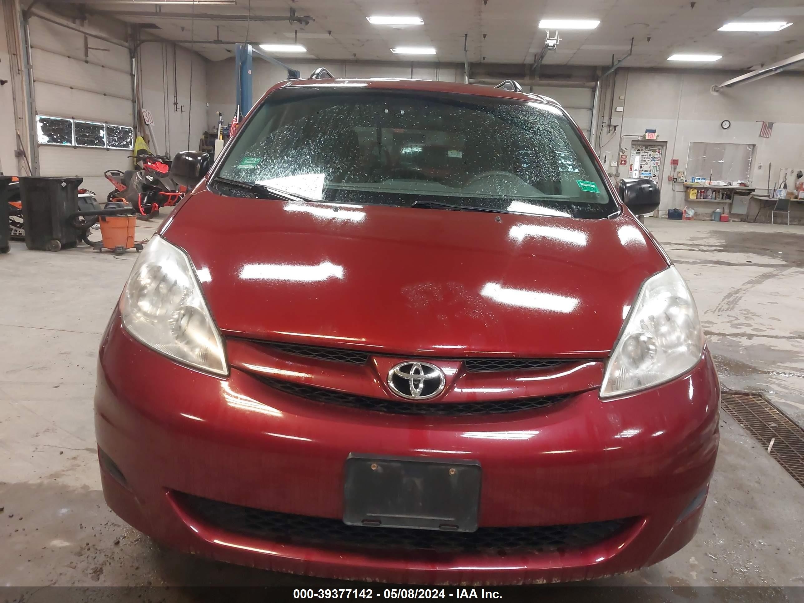 Photo 5 VIN: 5TDBK23C18S020397 - TOYOTA SIENNA 