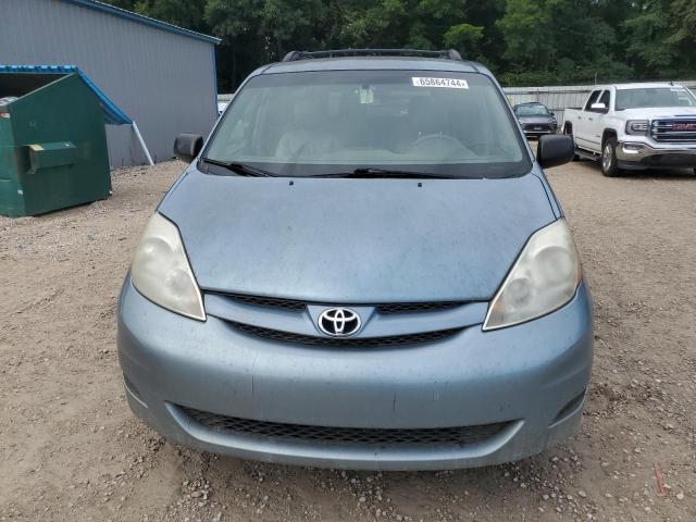 Photo 4 VIN: 5TDBK23C28S015595 - TOYOTA SIENNA LE 