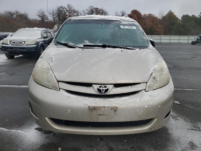 Photo 4 VIN: 5TDBK23C57S000927 - TOYOTA SIENNA LE 