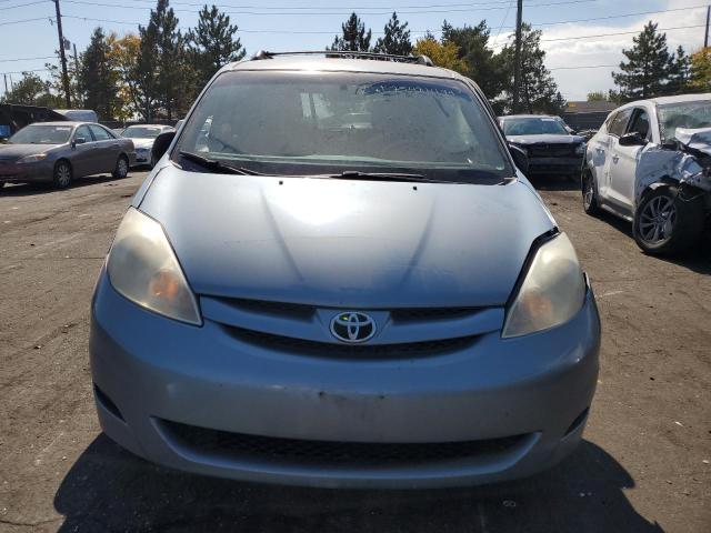 Photo 4 VIN: 5TDBK23C79S028148 - TOYOTA SIENNA LE 