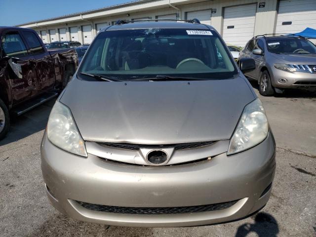 Photo 4 VIN: 5TDBK23C89S022813 - TOYOTA SIENNA LE 