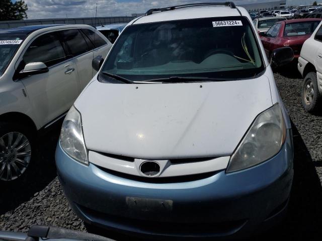 Photo 4 VIN: 5TDBK23C97S001692 - TOYOTA SIENNA LE 