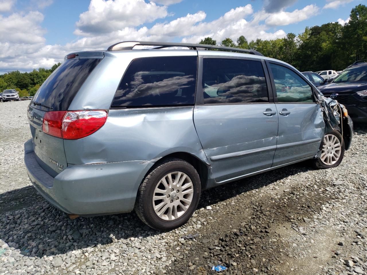 Photo 2 VIN: 5TDBK23CX7S002690 - TOYOTA SIENNA 