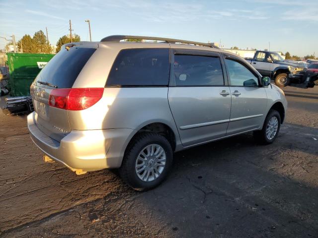 Photo 2 VIN: 5TDBK23CX7S008277 - TOYOTA SIENNA LE 