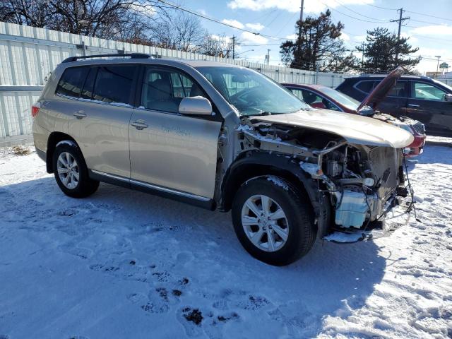 Photo 3 VIN: 5TDBK3EH0CS104329 - TOYOTA HIGHLANDER 