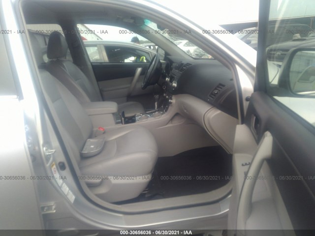 Photo 4 VIN: 5TDBK3EH0CS128033 - TOYOTA HIGHLANDER 