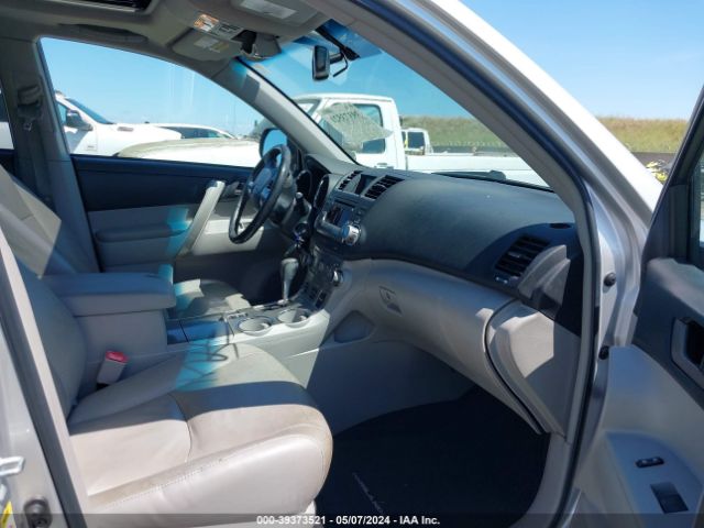 Photo 4 VIN: 5TDBK3EH1BS062994 - TOYOTA HIGHLANDER 