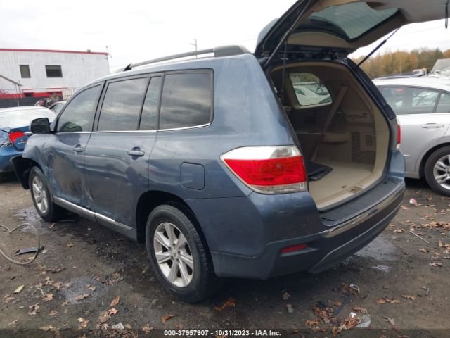 Photo 2 VIN: 5TDBK3EH1BS074143 - TOYOTA HIGHLANDER 