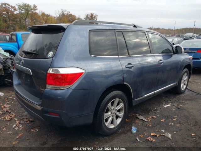 Photo 3 VIN: 5TDBK3EH1BS074143 - TOYOTA HIGHLANDER 