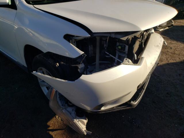 Photo 8 VIN: 5TDBK3EH1CS098010 - TOYOTA HIGHLANDER 