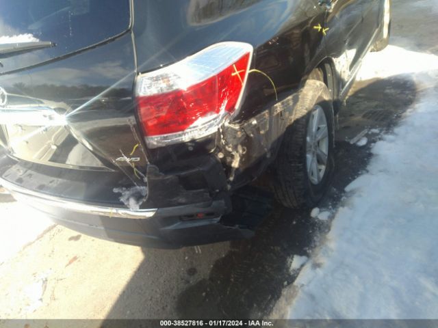 Photo 5 VIN: 5TDBK3EH1CS103500 - TOYOTA HIGHLANDER 