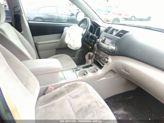 Photo 4 VIN: 5TDBK3EH1CS103822 - TOYOTA HIGHLANDER 