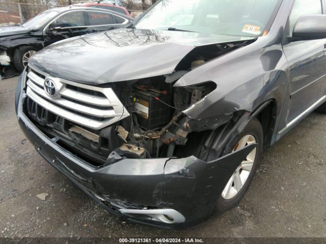 Photo 5 VIN: 5TDBK3EH1CS103822 - TOYOTA HIGHLANDER 