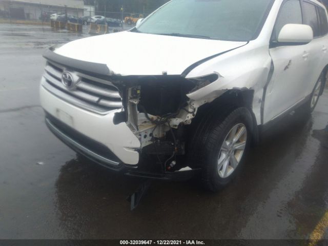 Photo 5 VIN: 5TDBK3EH1CS113380 - TOYOTA HIGHLANDER 