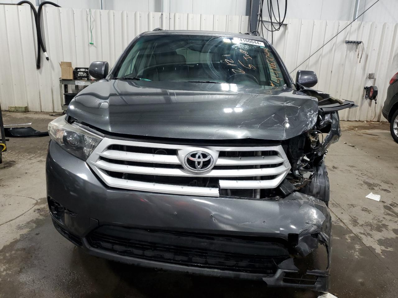 Photo 4 VIN: 5TDBK3EH1CS142670 - TOYOTA HIGHLANDER 