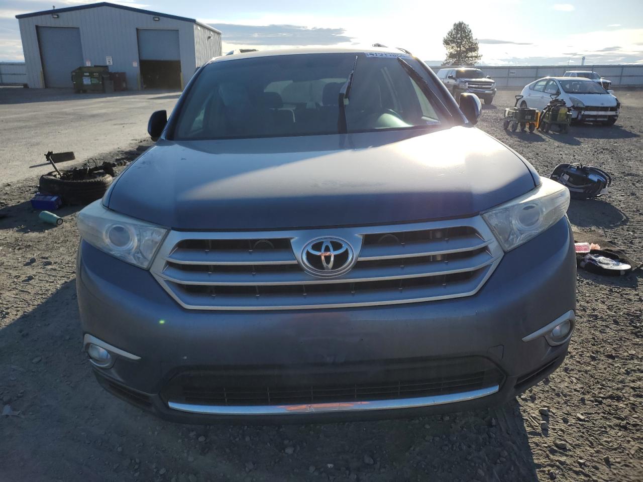 Photo 4 VIN: 5TDBK3EH1DS180739 - TOYOTA HIGHLANDER 