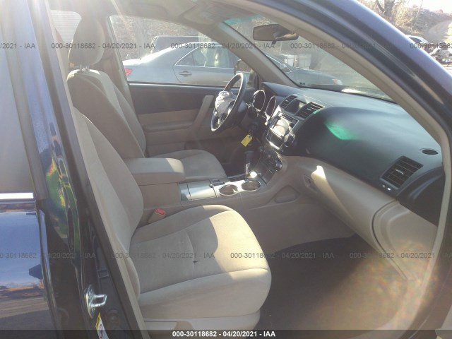 Photo 4 VIN: 5TDBK3EH1DS231284 - TOYOTA HIGHLANDER 