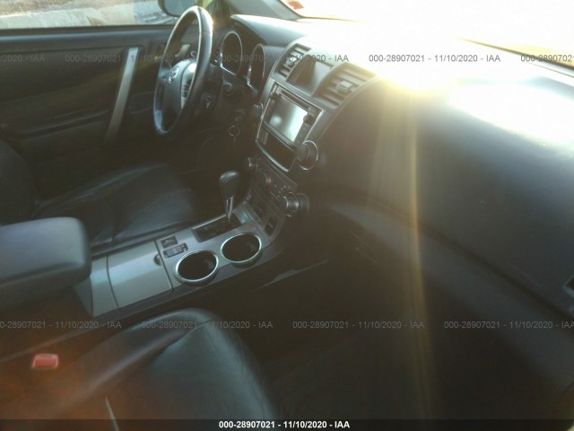 Photo 4 VIN: 5TDBK3EH1DS241698 - TOYOTA HIGHLANDER 