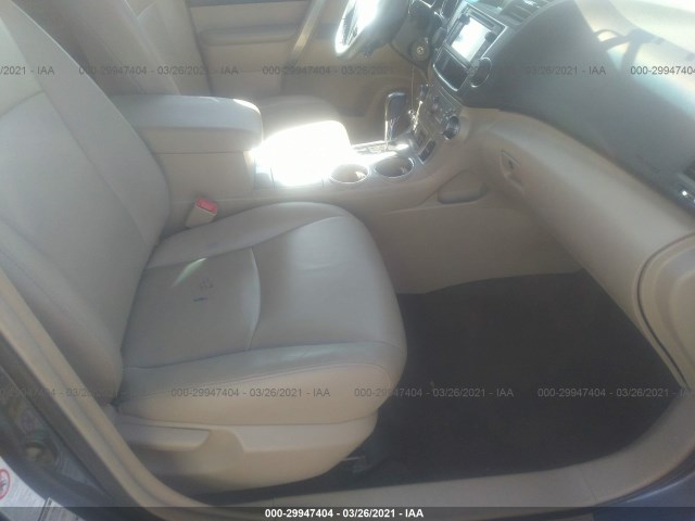 Photo 4 VIN: 5TDBK3EH1DS264141 - TOYOTA HIGHLANDER 