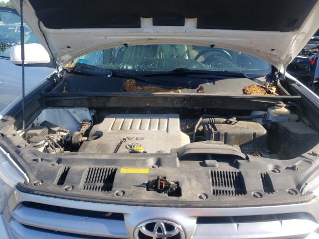 Photo 6 VIN: 5TDBK3EH2BS058632 - TOYOTA HIGHLANDER 