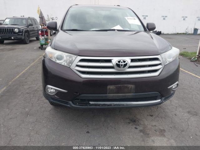 Photo 5 VIN: 5TDBK3EH2BS065502 - TOYOTA HIGHLANDER 