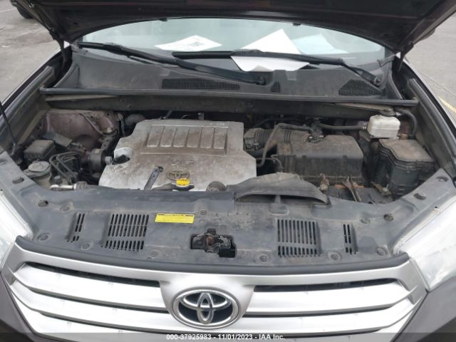 Photo 9 VIN: 5TDBK3EH2BS065502 - TOYOTA HIGHLANDER 