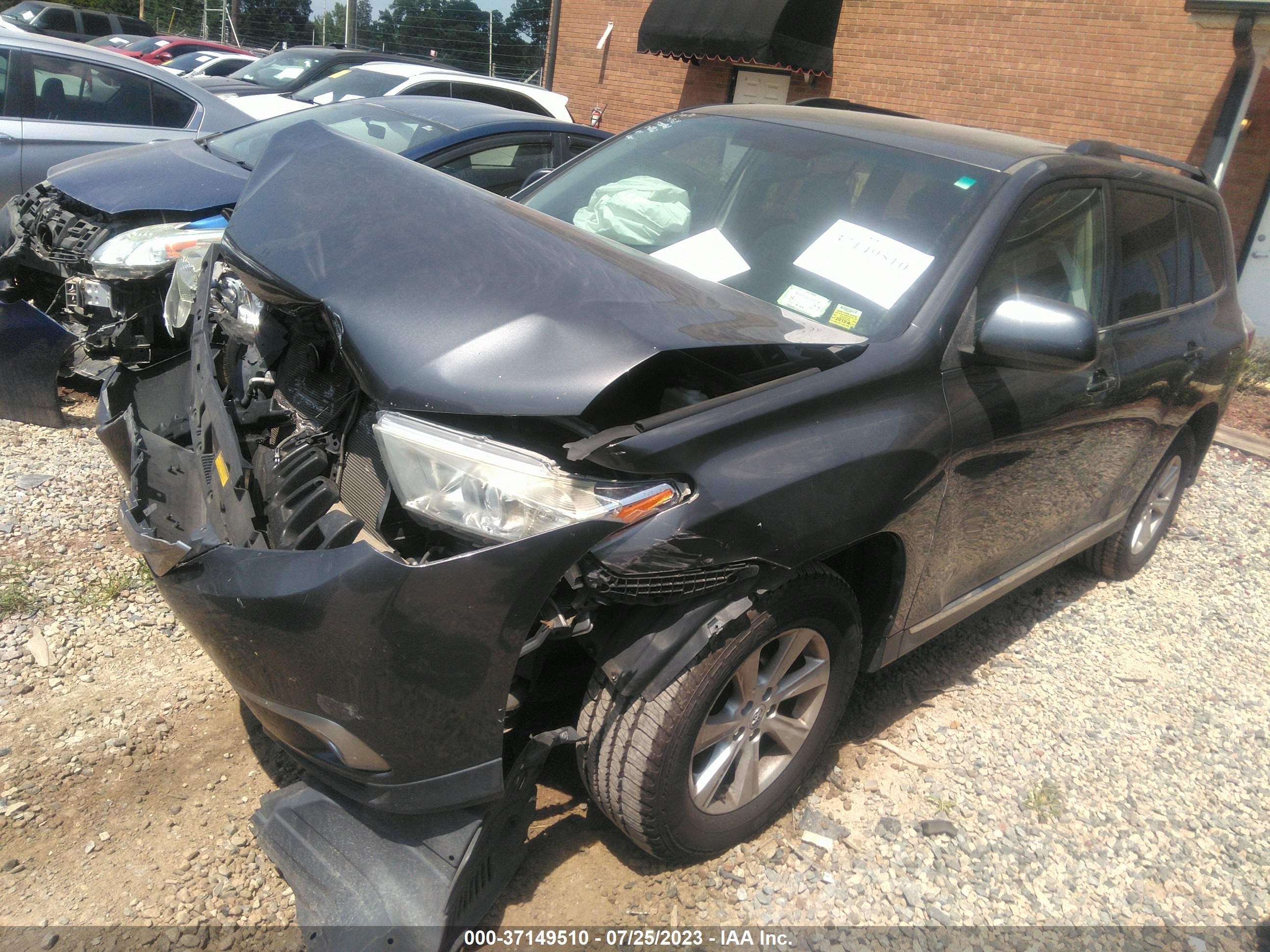 Photo 1 VIN: 5TDBK3EH2BS092862 - TOYOTA HIGHLANDER 