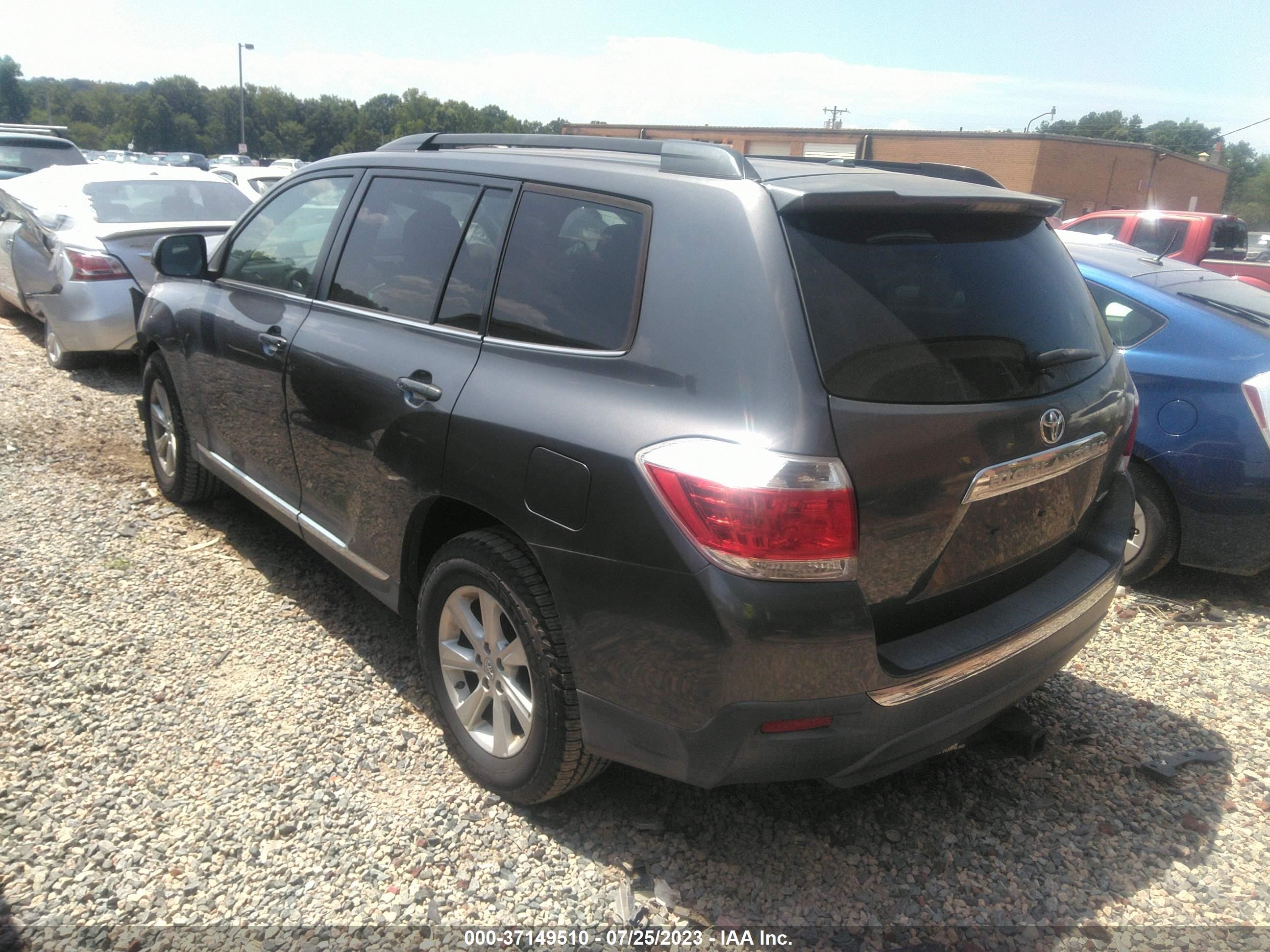 Photo 2 VIN: 5TDBK3EH2BS092862 - TOYOTA HIGHLANDER 