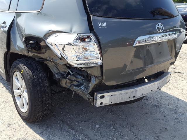 Photo 8 VIN: 5TDBK3EH2CS096279 - TOYOTA HIGHLANDER 