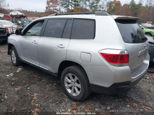 Photo 2 VIN: 5TDBK3EH2CS102727 - TOYOTA HIGHLANDER 