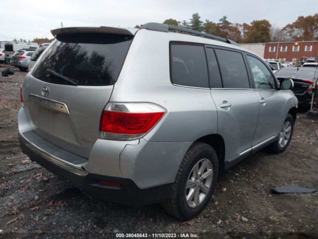 Photo 3 VIN: 5TDBK3EH2CS102727 - TOYOTA HIGHLANDER 