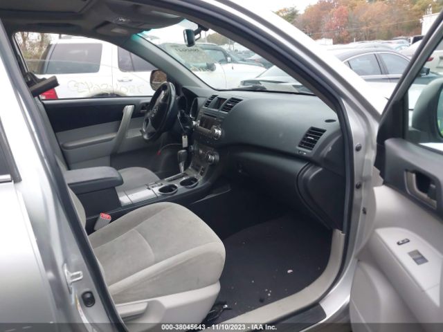 Photo 4 VIN: 5TDBK3EH2CS102727 - TOYOTA HIGHLANDER 