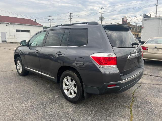 Photo 2 VIN: 5TDBK3EH2CS134870 - TOYOTA HIGHLANDER 