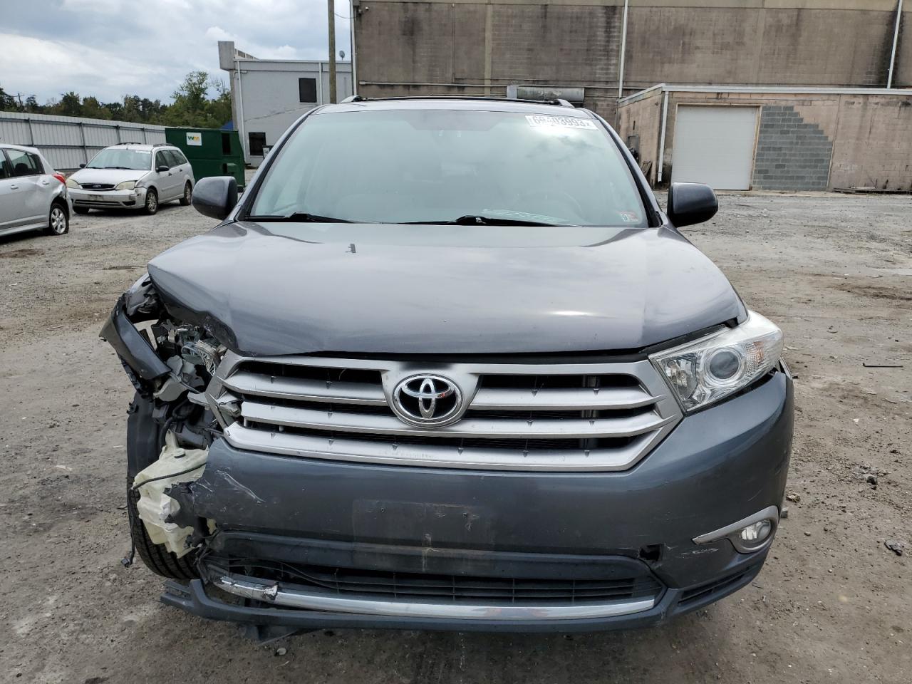 Photo 4 VIN: 5TDBK3EH2DS180426 - TOYOTA HIGHLANDER 