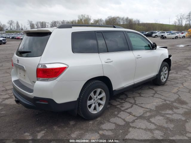 Photo 3 VIN: 5TDBK3EH2DS202358 - TOYOTA HIGHLANDER 