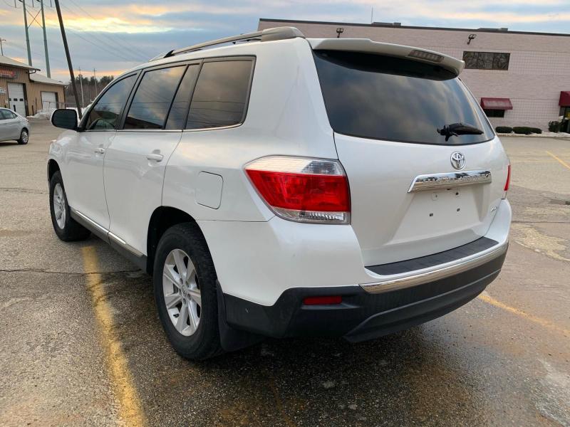 Photo 2 VIN: 5TDBK3EH2DS229415 - TOYOTA HIGHLANDER 