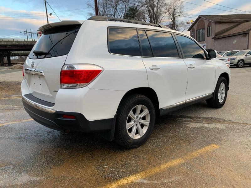 Photo 3 VIN: 5TDBK3EH2DS229415 - TOYOTA HIGHLANDER 